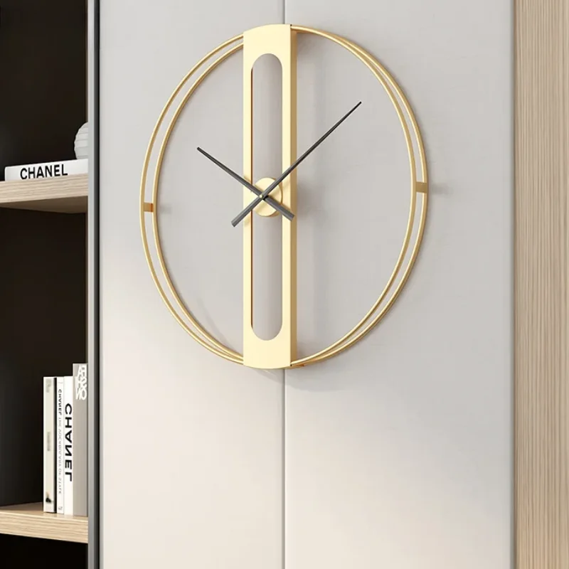 Luxury Lifestyle Living - Minimalist Gold Wall นาฬิกาโลหะหรูหราขนาดใหญ่โมเดิร์นนาฬิกากลไกห้องนั่งเล่นนาฬิกาเงียบ Ironwork นาฬิกาผนังตกแต่ง